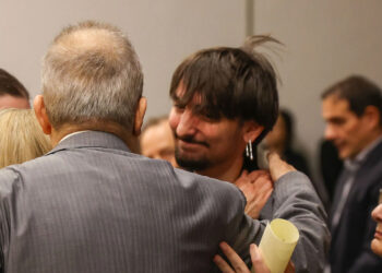 ΑΠΘ: Απένειμε πτυχίο στις οικογένειες φοιτητριών που χάθηκαν στα Τέμπη