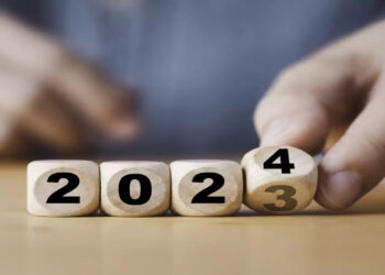 Αργίες 2024: Πότε πέφτει το Πάσχα, η Καθαρά Δευτέρα και του Αγίου Πνεύματος – Όλα τα τριήμερα της χρονιάς