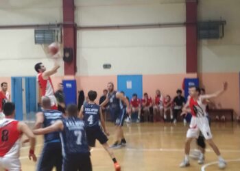 ΕΚΑΣΔΥΜ: Αγχώθηκε στο τέλος αλλά πέτυχε την πρώτη του νίκη ο Αρίωνας (φώτο-βίντεο)