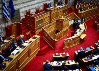 Συζήτηση του φορολογικού νομοσχεδίου στην Ολομέλεια της Βουλής – Ένσταση αντισυνταγματικότητας κατέθεσε ο ΣΥΡΙΖΑ