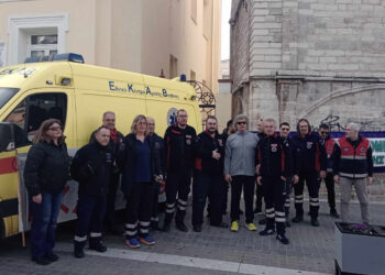 Παράσταση διαμαρτυρίας των εργαζομένων ΕΚΑΒ Δ. Μακεδονίας: “Όχι στην εργασιακή ομηρία των επικουρικών”