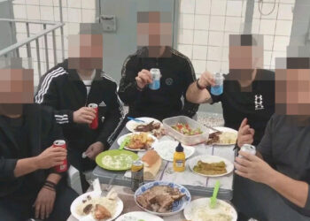 Επείγουσα πειθαρχική προκαταρκτική εξέταση για το Ρεβεγιόν Χριστουγέννων με κινητά, φαγητά και μπύρες στον Κορυδαλλό