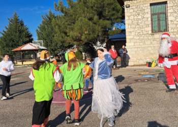 Επίσκεψη της «ΝΙΦΑΔΑΣ» στο 1ο Δημοτικό Σχολείο Αγίας Παρασκευής – Της Μάγκου Νατάσας