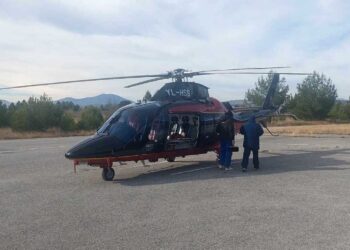 Διασωστικό ελικόπτερο από την Ιταλία στην Κοζάνη – Εκπαιδεύονται σε αεροδιακομιδές οι διασώστες του ΕΚΑΒ Δυτ. Μακεδονίας