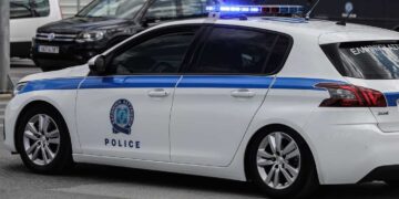 Καστοριά: Επιχείρησε να πουλήσει κλεμμένο αυτοκίνητο μέσω ίντερνετ και έγινε τσακωτός από την αστυνομία