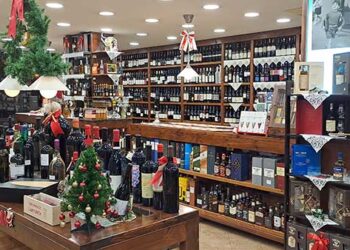 Κάβα Καλομενίδης: Η πληρέστερη κάβα ποτών της Δ. Μακεδονίας έτοιμη να σας υποδεχθεί στα καταστήματά της