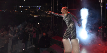 Μάγεψε το κοινό η Josephine στην Χριστουγεννιάτικη Συναυλία του Δήμου Καστοριάς