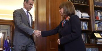 Μητσοτάκης σε Σακελλαροπούλου: Είμαστε σε τροχιά σημαντικών αλλαγών, τολμηρή η μεταρρύθμιση για τα πανεπιστήμια