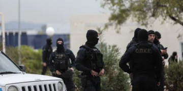 Εξουδετερώθηκε ενεργή βόμβα στην Πολυτεχνειούπολη, κοντά στην έδρα των ΜΑΤ