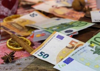 Πότε πληρώνονται οι συντάξεις Ιανουαρίου και το επίδομα προσωπικής διαφοράς