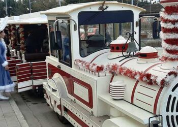 Πτολεμαΐδα: Αναβάλλεται η έναρξη διαδρομών του Χριστουγεννιάτικο τρένου στην πόλη - Δείτε γιατί και πότε θα ξεκινήσει