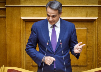 Στη Βουλή σήμερα η «μάχη» για το νέο φορολογικό των ελεύθερων επαγγελματιών: Τι θα πει ο Μητσοτάκης