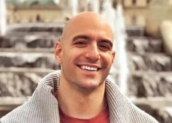 Θρήνος για τον θάνατο του αστυνομικού από τα επεισόδια στου Ρέντη - Βαραίνει το κατηγορητήριο για τον 18χρονο