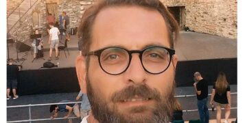 Ο τόπος μου, η Πτολεμαΐδα –  Ο Λάζαρος Τσαβδαρίδης εξηγεί στη LIFO γιατί επέλεξε να επιστρέψει στη γενέτειρά του