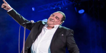 Πέθανε ο Βασίλης Καρράς σε ηλικία 70 ετών