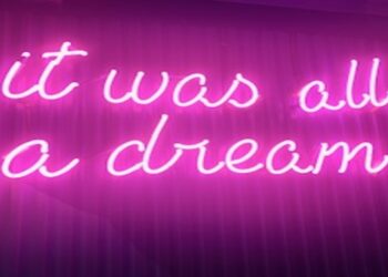 Είναι (ήταν) όλα ένα όνειρο. Το καφέ-μπαρ «Μπακαρά» συνεχίζει την παράδοση! Ρεπορτάζ: Μιχάλης Ραμπίδης        