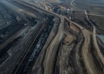 Αρνητική γνωμοδότηση του Περιφερειακού Συμβουλίου Δυτικής Μακεδονίας για τη ΜΠΕ του λιγνιτωρυχείου Πτολεμαΐδας- Βολές κατά της ΔΕΗ και ανησυχία για την αποκατάσταση των εδαφών