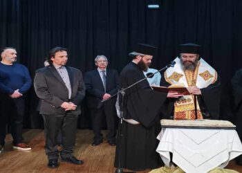Παρουσία του Σεβασμιωτάτου Μητροπολίτου κ.κ. Ειρηναίου, η εκδήλωση κοπής της Βασιλόπιτας του Μικρασιατικού Συλλόγου Πτολεμαΐδας “Η Μικρά Ασία”! (της Κούλας Πουλασιχίδου)