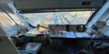 Θεσσαλονίκη: Τρένο συγκρούστηκε με δέντρο – Τραυματίστηκε ο μηχανοδηγός