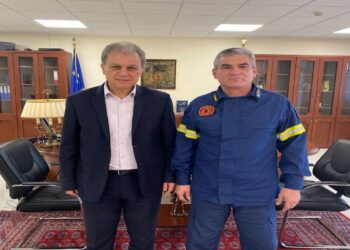 Εθιμοτυπική επίσκεψη του Διοικητή ΠΕ.ΠΥ.Δ. Δυτικής Μακεδονίας  Αρχιπύραρχου Νικολάου Μητσιογιάννη στον Περιφερειάρχη