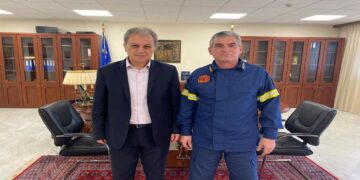 Εθιμοτυπική επίσκεψη του Διοικητή ΠΕ.ΠΥ.Δ. Δυτικής Μακεδονίας  Αρχιπύραρχου Νικολάου Μητσιογιάννη στον Περιφερειάρχη