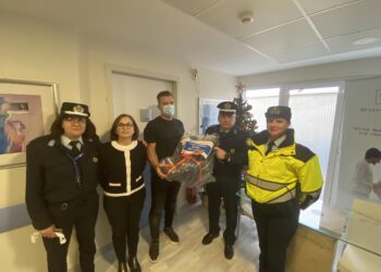 Ειδικό καθισματάκι για τη μεταφορά στο αυτοκίνητο στους γονείς του πρώτου παιδιού για το 2024- Καραδίσογλου(Διοικητής Τροχαίας): «Είμαστε αμείλικτοι σε θέματα ασφάλειας παιδιών»(VIDEO)