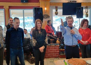 Ο Πολιτιστικός Σύλλογος και Φανός «Η Κόζιανη» έκοψε τη βασιλόπιτά της