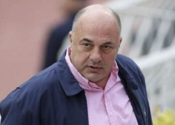 Αχιλλέας Μπέος: «Μάγκας ο Οικονομόπουλος, πάνε να καταργήσουν τους όρους πατέρα και μητέρα»