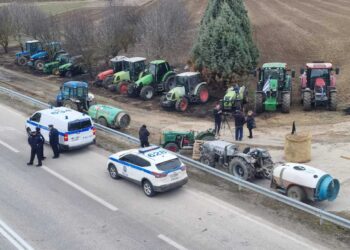 Κάλεσμα μπλόκου αγροτών Φιλώτα: «Συνεχίζουμε τις δράσεις μας, κλιμακώνουμε τον αγώνα μας, όλοι το Σάββατο στην Agrotica»