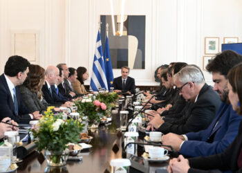 Αγροτικές κινητοποιήσεις και πανεπιστήμια προβληματίζουν την κυβέρνηση
