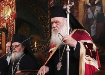 Αρχ. Ιερώνυμος για τα ομόφυλα ζευγάρια: "Περιμένουμε τις αποφάσεις της πολιτείας και μετά θα πάρουμε θέση"