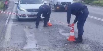 Κως: Αστυνομικοί μπάλωσαν λακκούβα και… βρήκαν τον μπελά τους – Οργή από τον περιφερειάρχη