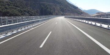 Εγνατία Οδός: Αυτά είναι τα όρια πλάτους & βάρους φορτηγών στη γέφυρα Αξιού για τα οχήματα επαγγελματιών οδηγών