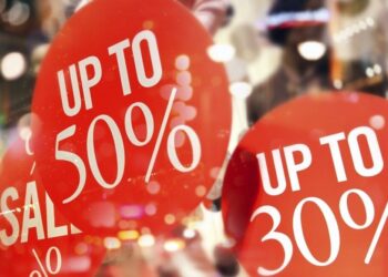 Έως και 60% οι εκπτώσεις στην αγορά της Κοζάνης