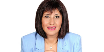 Ορκίζεται την Τετάρτη Περιφερειακή Σύμβουλος η Ελένη Χονδροματίδου- Συνεχίζεται η δικαστική «διαμάχη» με το Βασίλη Κατσαούνη, εν αναμονή της απόφασης του ΣτΕ