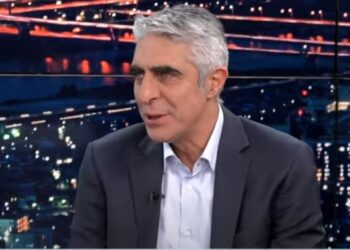 Ενοχλημένος ο Γιώργος Τσίπρας: Έμαθα από την τηλεόραση την απόφαση Κασσελάκη για κομματική πειθαρχία για τα ομόφυλα ζευγάρια