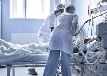 ΕΟΔΥ: 73 θάνατοι από covid, 69 διασωληνωμένοι -19 νέα σοβαρά κρούσματα γρίπης και 8 νεκροί