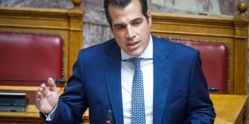 Επιμένει ο Πλεύρης για τα ομόφυλα ζευγάρια: Οι βουλευτές έχουν ελευθερία συνείδησης