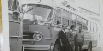 Φωτογραφία ΄΄ ενθύμιο ΄΄ από τα ΚΤΕΛ Κοζάνης του 1960