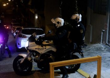 «Φοβάμαι ότι θα με σκοτώσουν» είπε ο 14χρονος - Η συγκινητική απάντηση από αστυνομικό για το συμβάν στην Αγία Παρασκευή