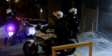 «Φοβάμαι ότι θα με σκοτώσουν» είπε ο 14χρονος - Η συγκινητική απάντηση από αστυνομικό για το συμβάν στην Αγία Παρασκευή