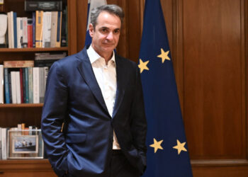 Γάμος ομόφυλων: Αλλάζει το κλίμα στους γαλάζιους βουλευτές - «Βελούδινη» πίεση από τον Πρωθυπουργό στους διαφωνούντες