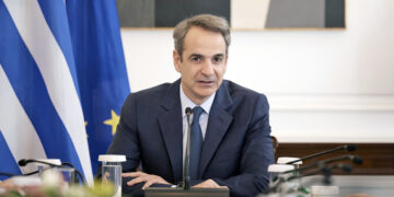 Γάμος ομοφύλων: Με 13 άρθρα το νομοσχέδιο στο υπουργικό συμβούλιο παρά τις ιερές αντιδράσεις