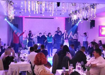 Μοναδικός ήταν και φέτος ο εορτασμός της έλευσης του νέου έτους στο κατάμεστο Rose Garden Events Hall