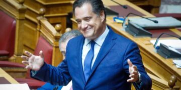 Γεωργιάδης: «Ξεπαγώνουν» οι τριετίες μετά από 12 χρόνια, το απόλυτο εργαλείο η ψηφιακή κάρτα»