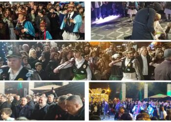 Με επιτυχία οι Γιορτές του Μώμου στην κατάμεστη από κόσμο κεντρική πλατεία της Πτολεμαΐδας (φώτο-βίντεο)