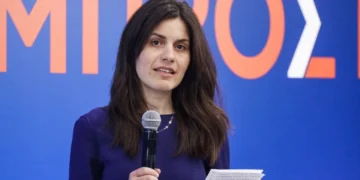 Ιωάννα Λυτρίβη: Ποια είναι η νεαρή βουλευτής από την Τρίπολη που αναλαμβάνει υφυπουργός Παιδείας