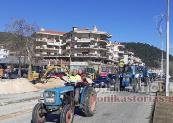 Με κλείσιμο της εισόδου της πόλης ξεκίνησαν τις κινητοποιήσεις τους οι αγρότες της Καστοριάς