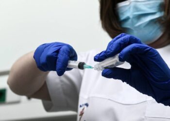 Κορονοϊός: Θα φτάσουμε τα 8.800 κρούσματα ημερησίως και 80 θανάτους την εβδομάδα λέει ο Σαρηγιάννης