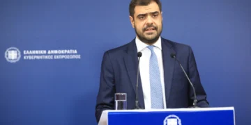 ΑΝΑΣΧΗΜΑΤΙΣΜΟΣ: Χρυσοχοΐδης στο Προστασίας του Πολίτη, Γεωργιάδης στο Υγείας, Δόμνα Μιχαηλίδου στο Εργασίας